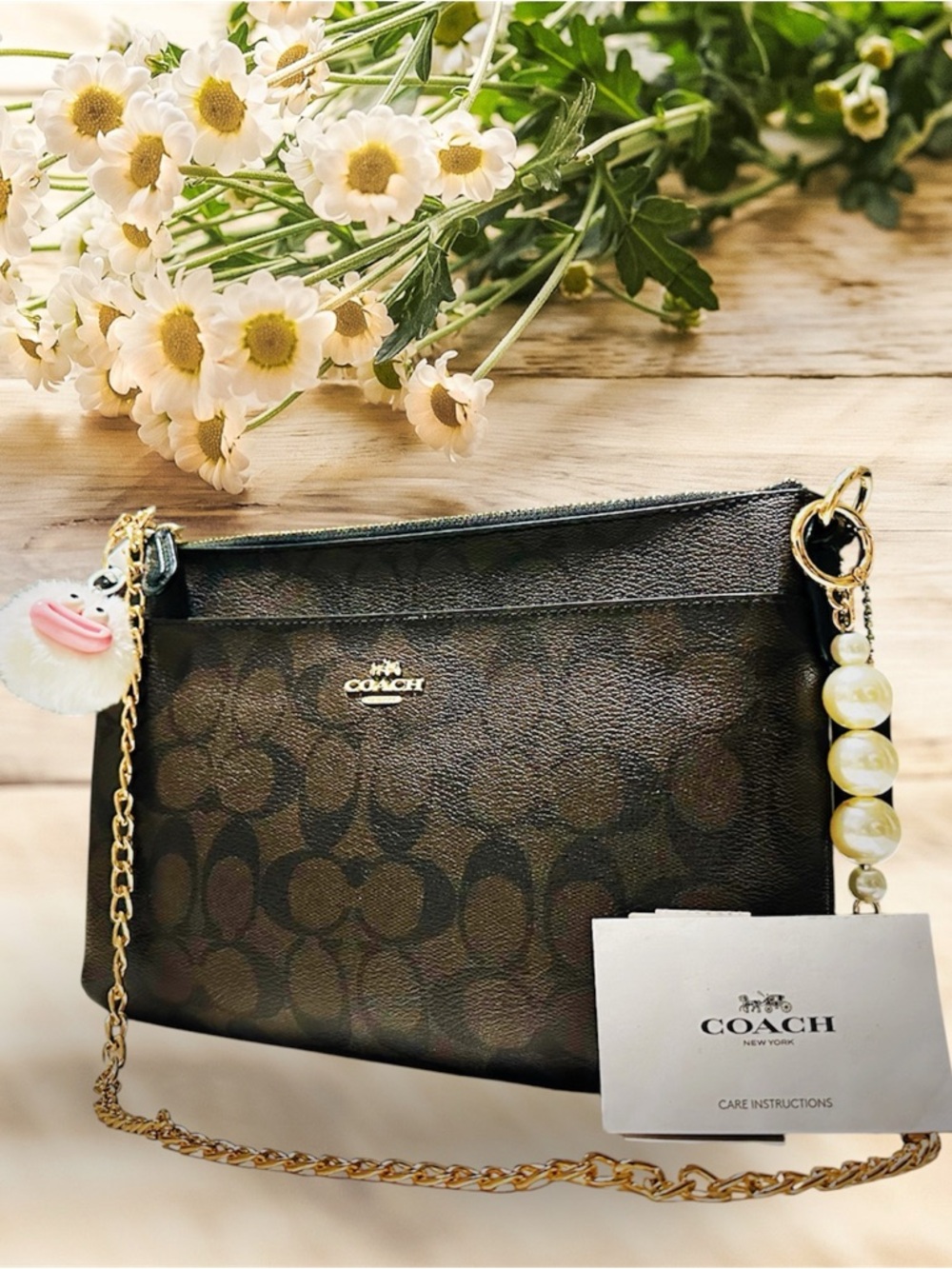 Rare Coach Y2K soho shoulder Bag Brown and Black Signature Pearl-Accent - Picture 7 of 16
